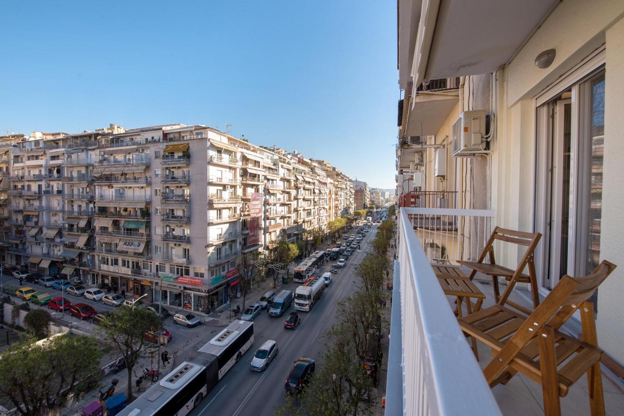 Tinker Bell By Halu! : Colorful Family Apt Thessaloniki Exterior foto